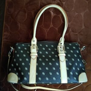 Dooney & bourke signature satchel